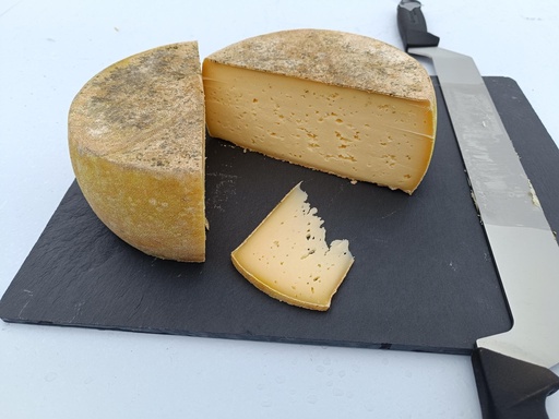 Tomme de vache Fermière BIO au lait cru (à la coupe)